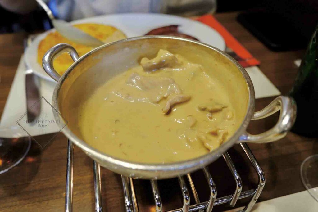 瑞士蘇黎世餐廳｜Zeughauskeller Zurich