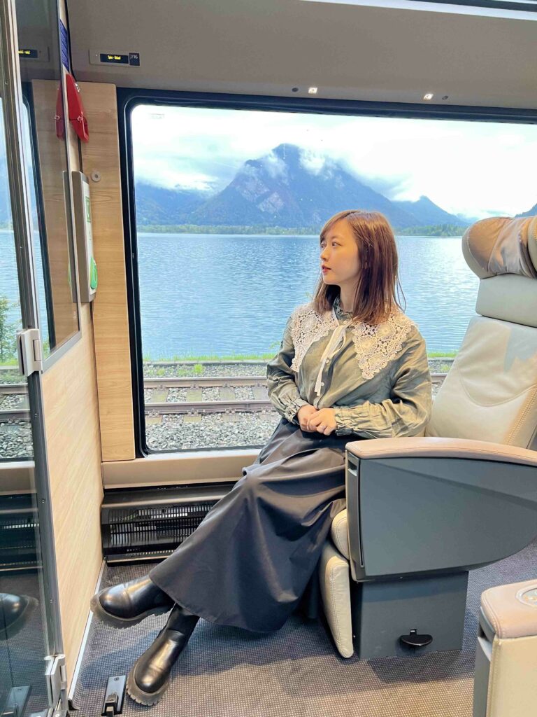 瑞士黃金列車｜最新沙發椅座位GoldenPass Express