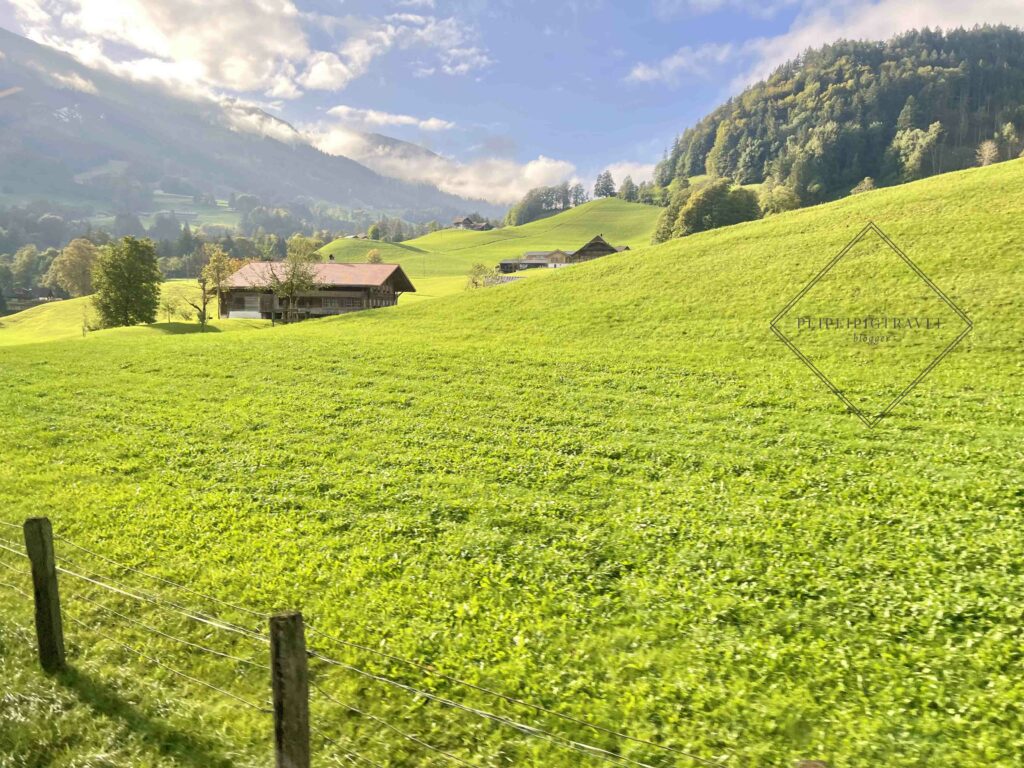 瑞士黃金列車｜最新沙發椅座位GoldenPass Express