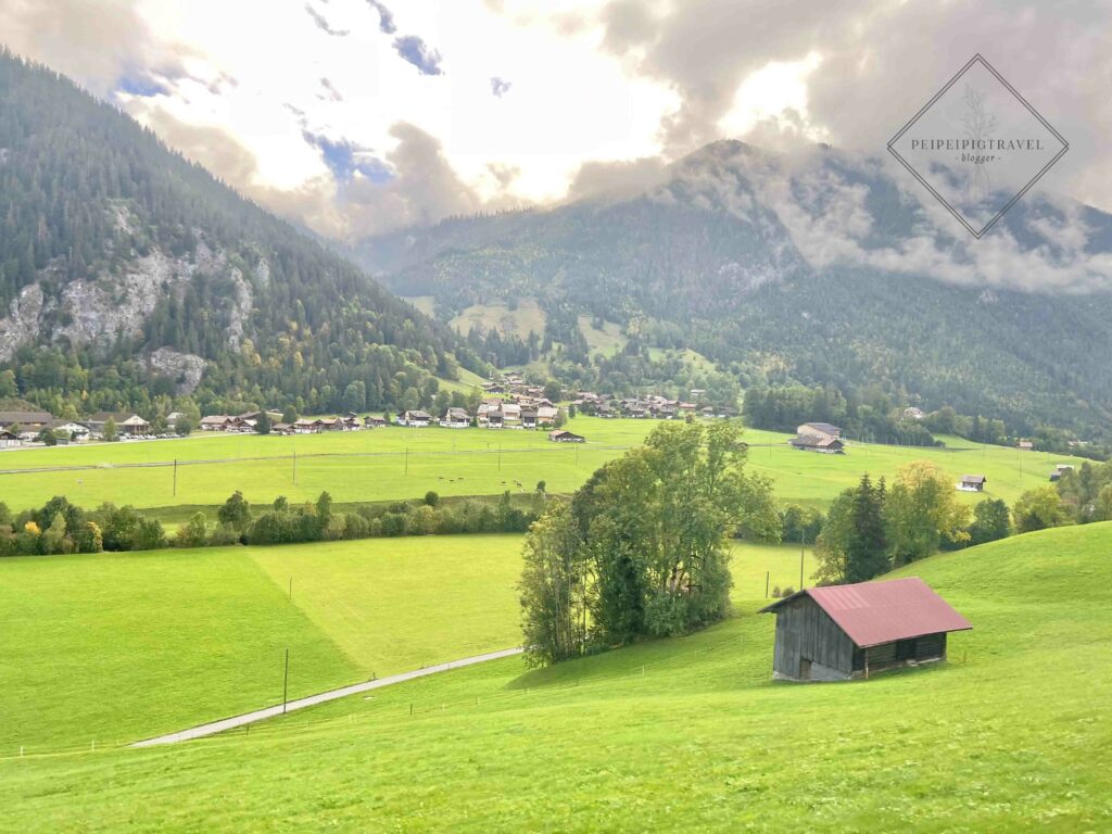 瑞士黃金列車｜最新沙發椅座位GoldenPass Express