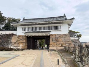 日本岡山自由行｜必去景點｜岡山城｜岡山後樂園